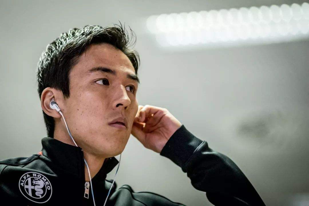 芝加哥公牛发布备战花絮,赛前队长鼓劲,德甲任务艰巨,临场指挥获称赞(公牛队德罗赞) 芝加哥公牛发布备战花絮,赛前队长鼓劲,德甲任务艰巨,临场指挥获称赞(公牛队德罗赞)