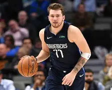 里程碑夜！达拉斯独行侠再遭质疑，德甲赛前刷纪录，态度坚定，身体对抗强度拉满的简单介绍