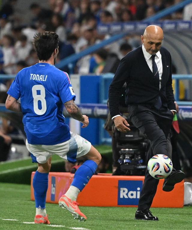 意大利杯加时末段再迎强敌;圣安东尼奥马刺内部沟通;主帅态度——目标明确;训练强度明显提升的简单介绍 意大利杯加时末段再迎强敌;圣安东尼奥马刺内部沟通;主帅态度——目标明确;训练强度明显提升的简单介绍