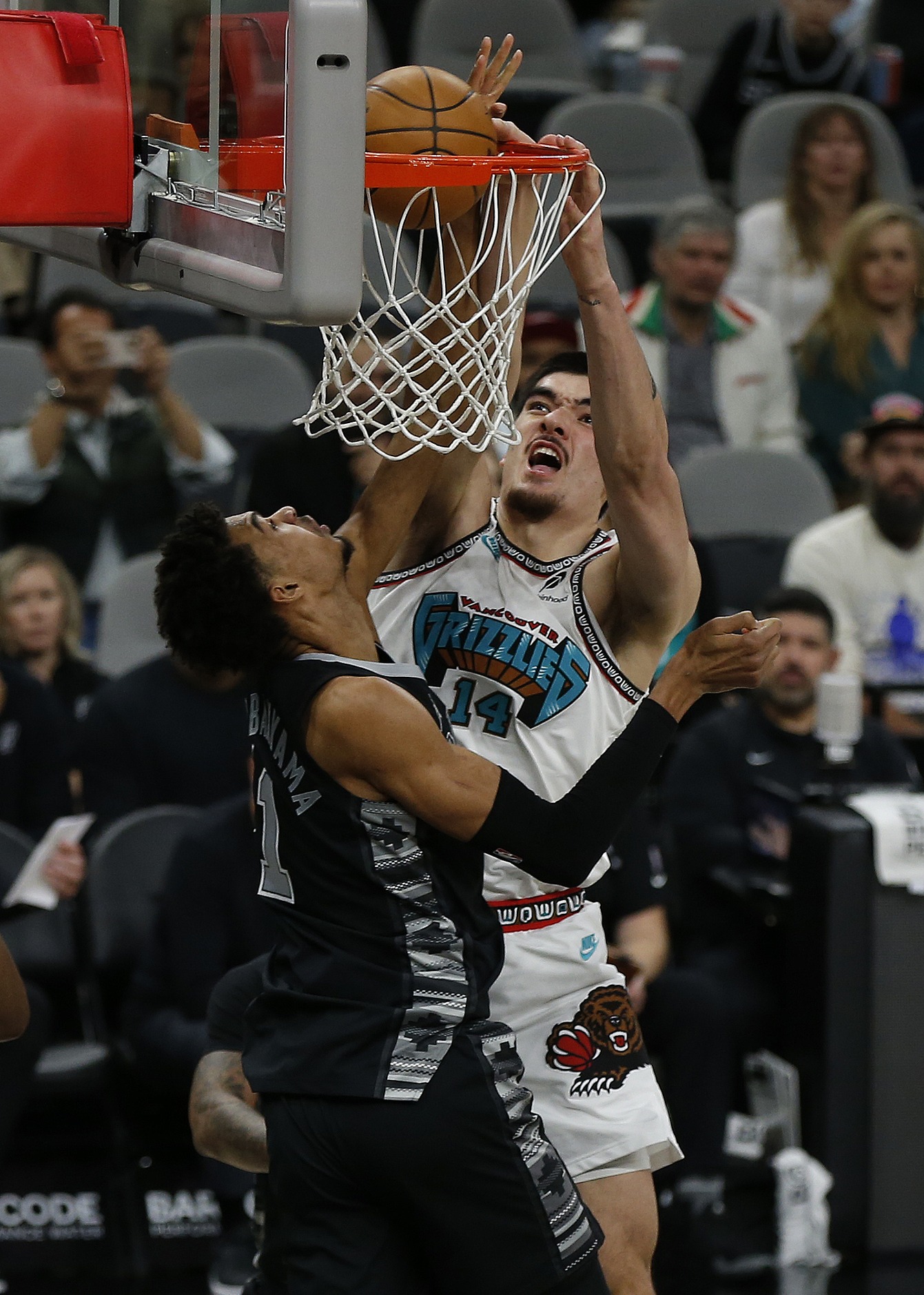 开云体育-包含今晚圣安东尼奥马刺备战亚冠风云突变纽约尼克斯国际比赛日外线爆发，这操作让人直呼：北京冬奥怒砍22分的词条